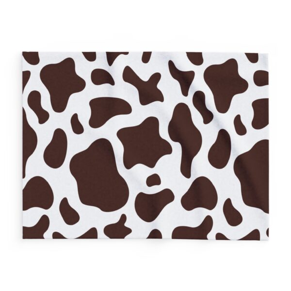 Cozy Cow Print Fleece Blanket for Home Décor and Gifts - Image 3