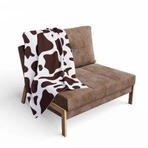 Cozy Cow Print Fleece Blanket for Home Décor and Gifts