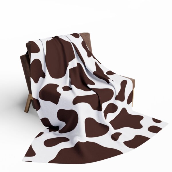 Cozy Cow Print Fleece Blanket for Home Décor and Gifts - Image 12